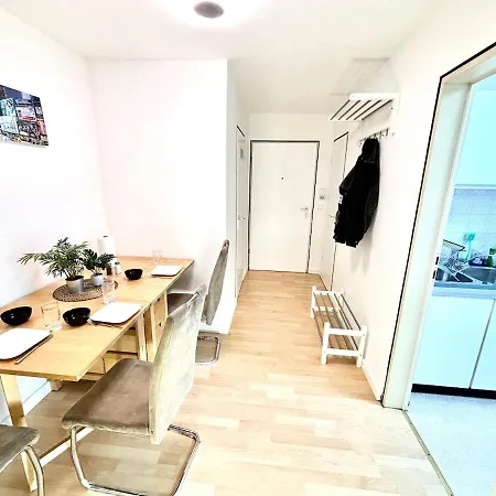 Apartment With 2 Balconies In Nürnberg